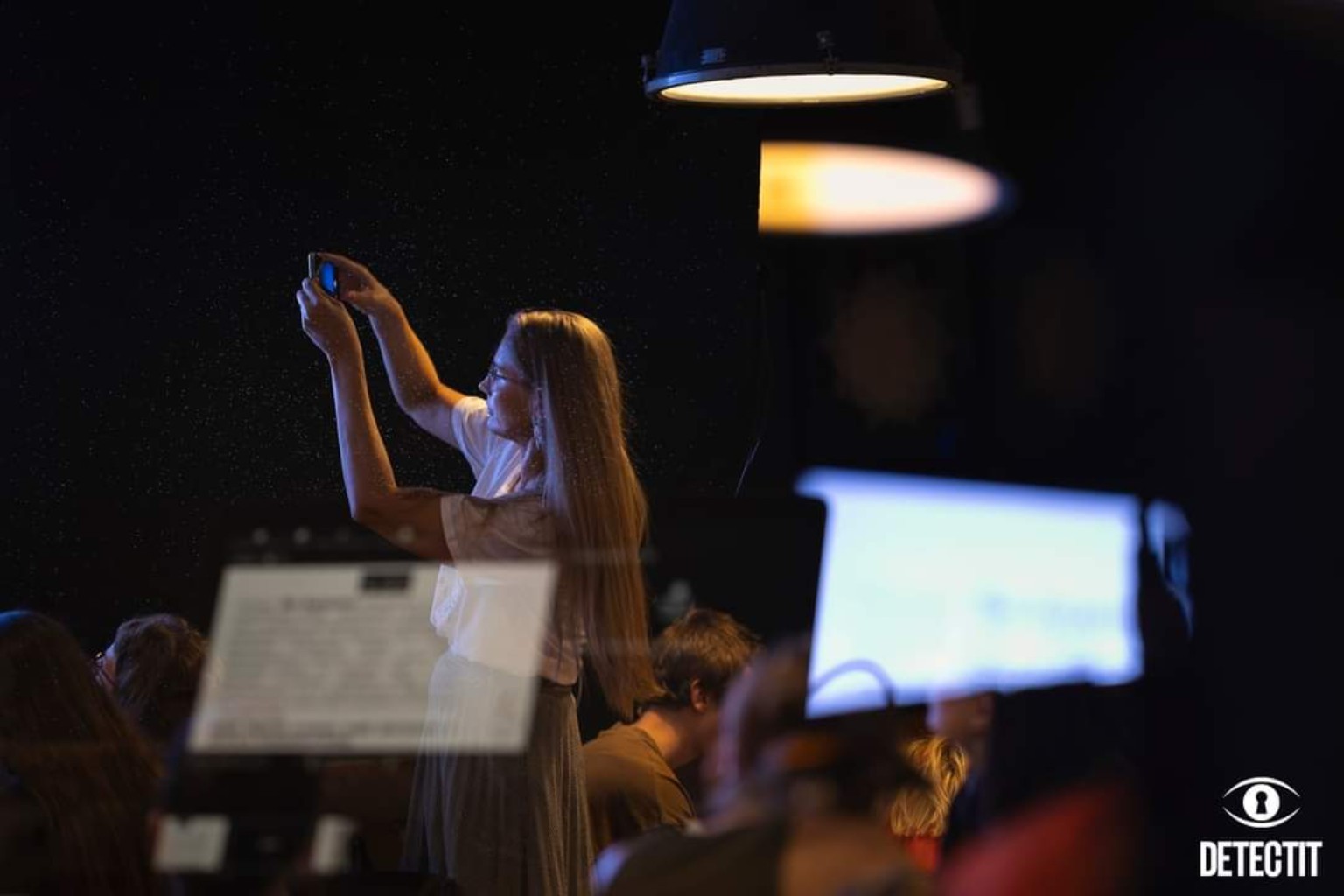 Capturing a quiz-night memory at The Spot Lisboa